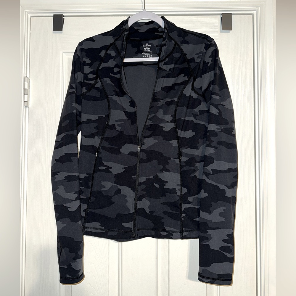 Sweaty Betty Full Zip Therma Power Boost Workout Jacket Size Large in black Camo
